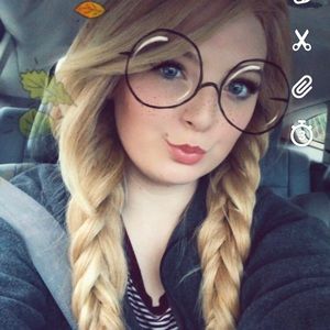 Meet your Posher, Katie